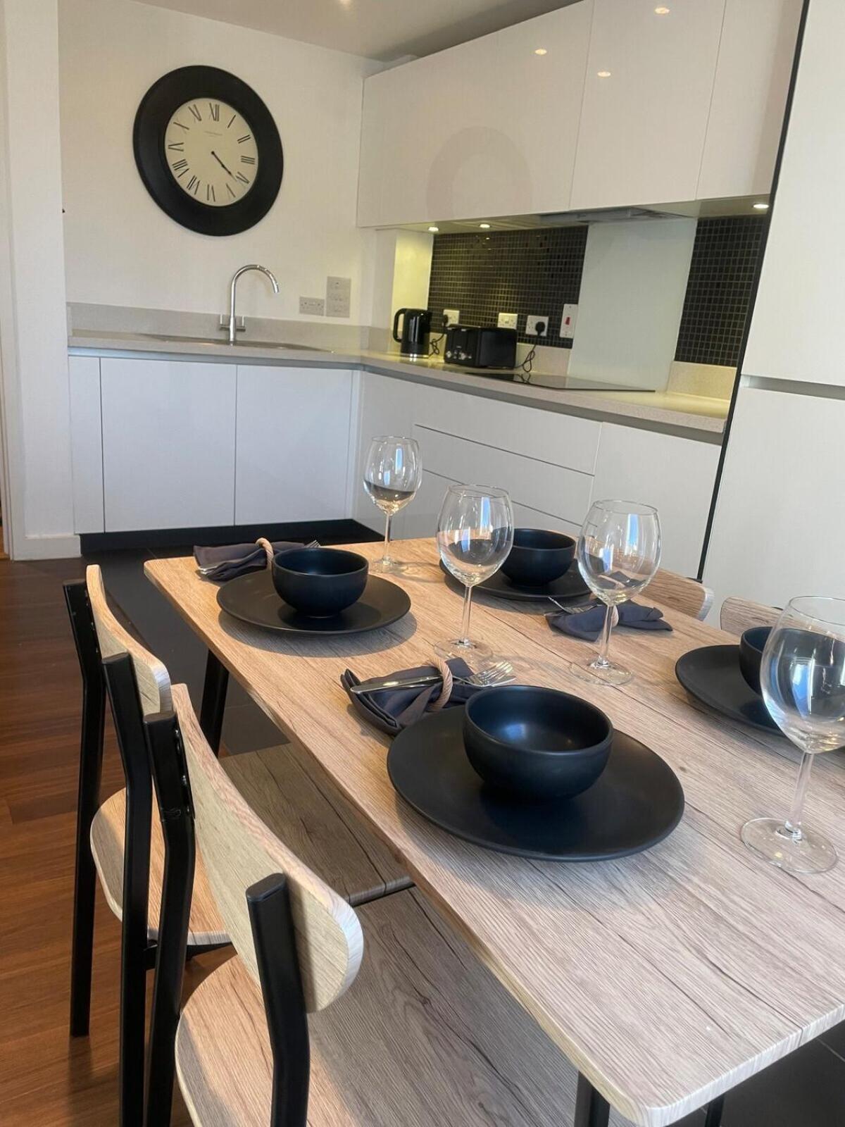 Superior Cambridge 2 Bed Apartment Inc King Bed Trumpington Екстериор снимка
