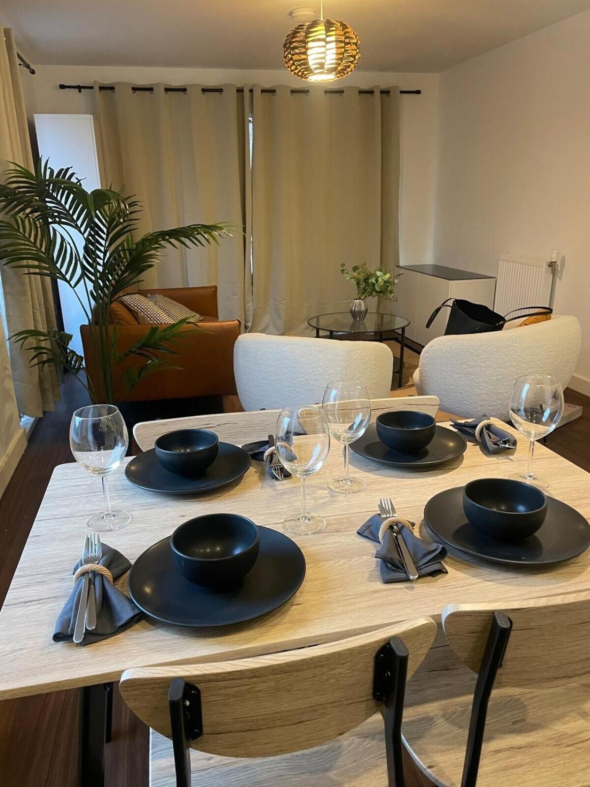 Superior Cambridge 2 Bed Apartment Inc King Bed Trumpington Екстериор снимка